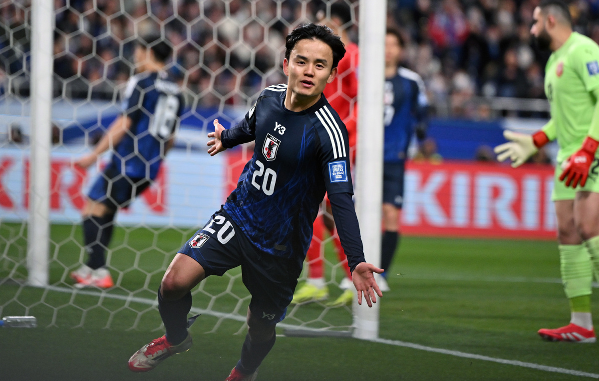    Полузащитник сборной Японии Такефуса Кубо  Kenta Harada/Getty Images