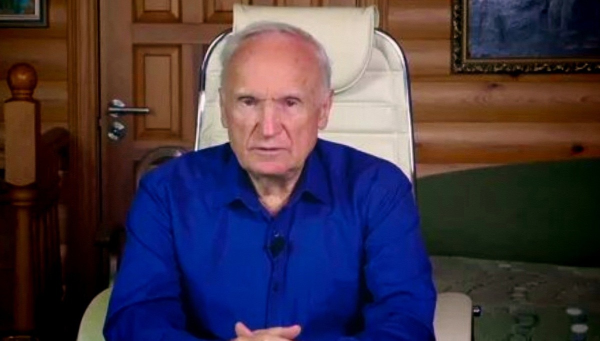 Алексей Ильич Осипов — учёный-богослов, педагог, доктор богословия, заслуженный профессор Московской Духовной Академии и Семинарии, писатель, публицист, проповедник.