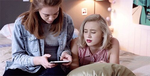    Кадр из сериала «Скам»