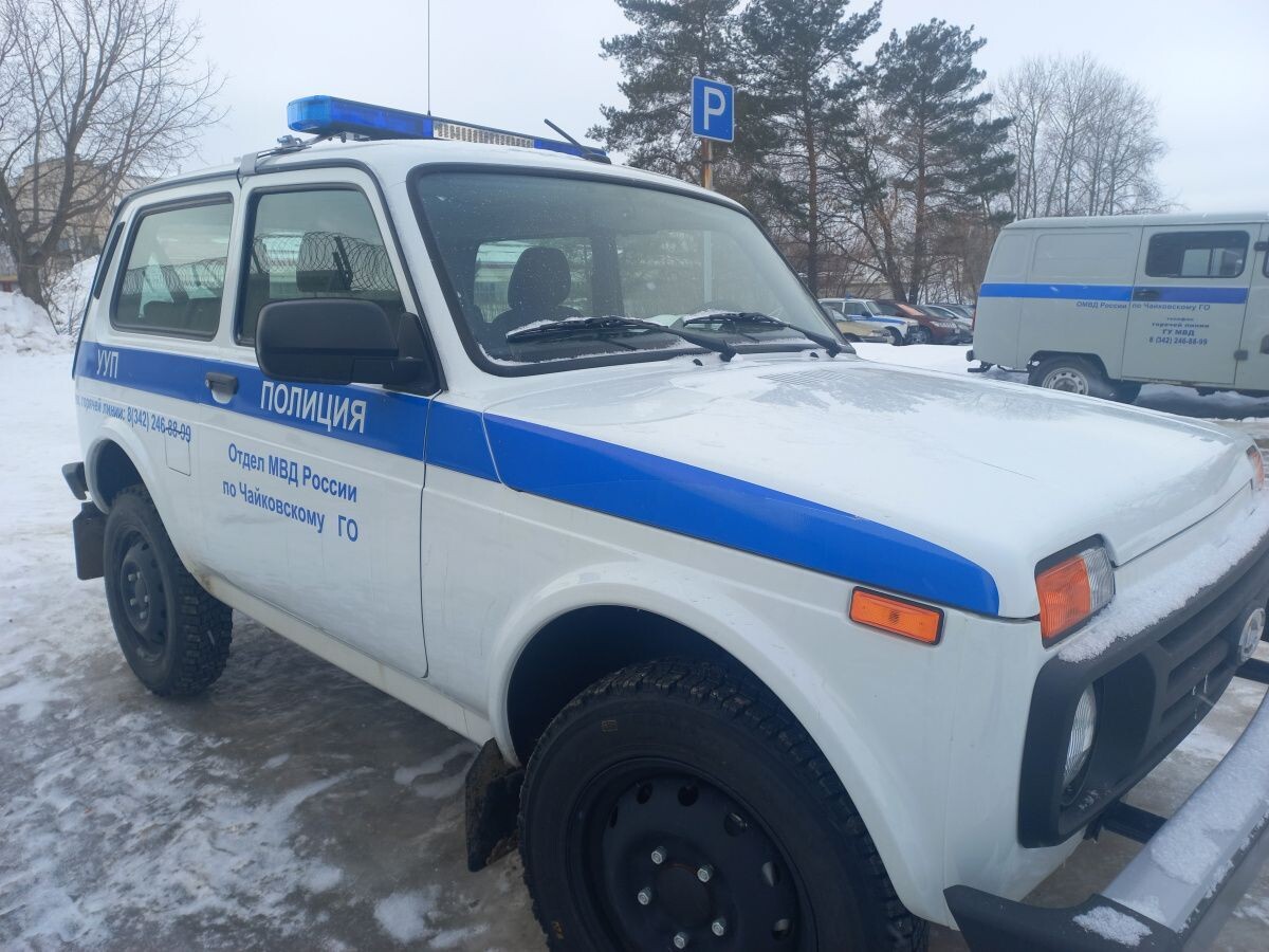     Патрульный автомобиль полиции Источник: ОМВД по ЧГО Автор фото: Отдел МВД по ЧГО