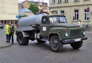 ГАЗ-52 с вакуумным насосом. Фото из интернета