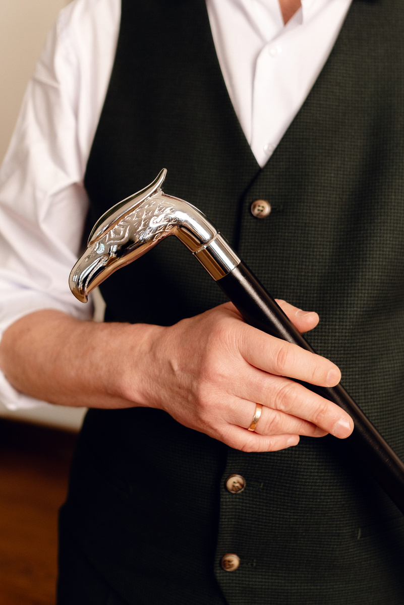 Пример металлической трости