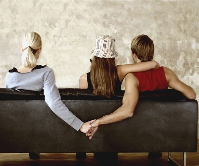 Фото из интернета. Трое.