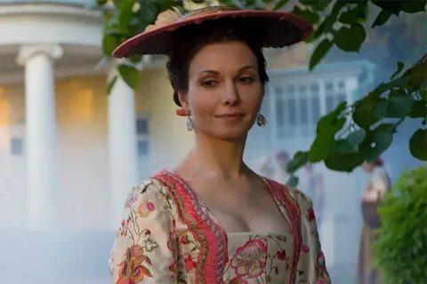 Александра Урсулях в роли Дарьи Салтыковой, кадр из т/с "Екатерина. Взлет" 2016год