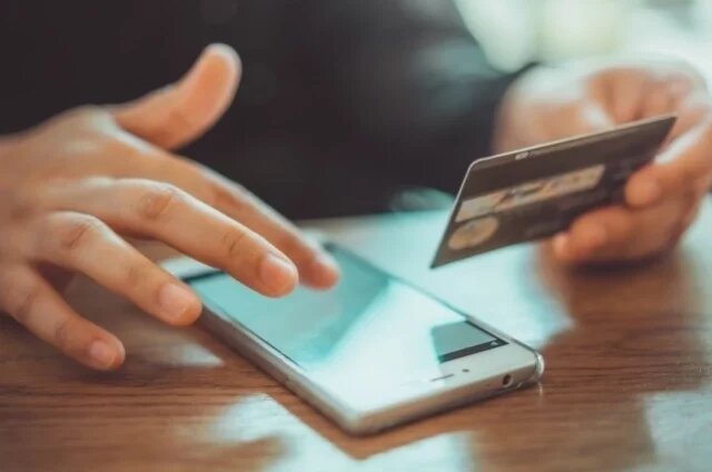    Что за схема мошенничества с трудоустройством и зарплатными картами?