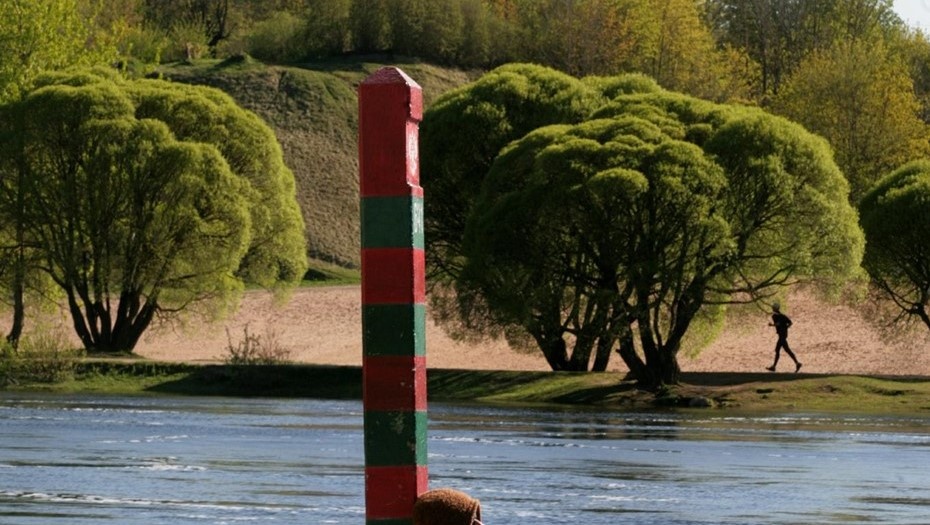    Российско-эстонская граница. Вид на реку Нарву со стороны Ивангорода, Ленинградская область. Автор фото: Trend/Андрей Федоров