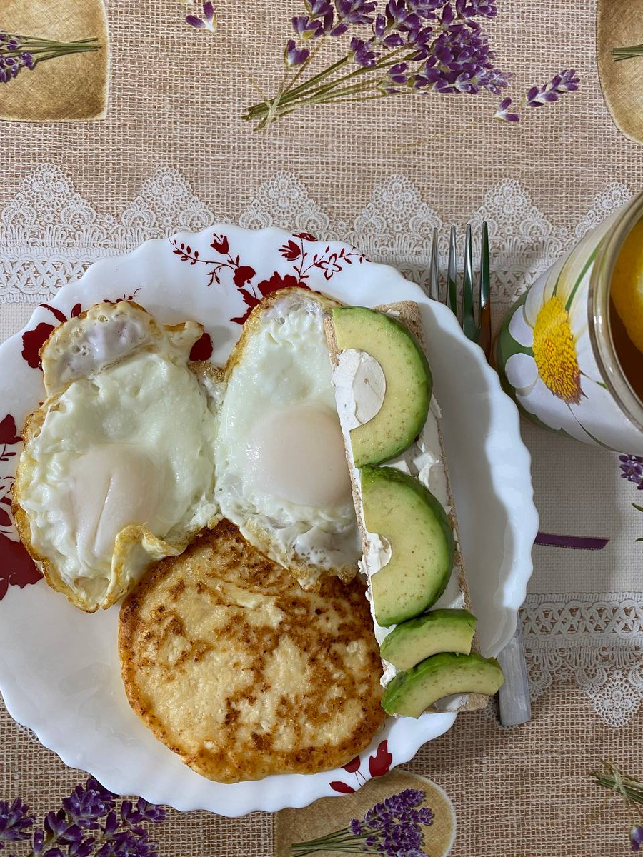 Завтрак в 8:30.