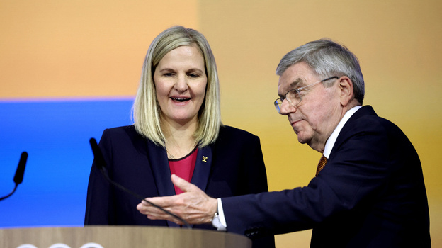    Кирсти Ковентри и Томас Бах. Reuters