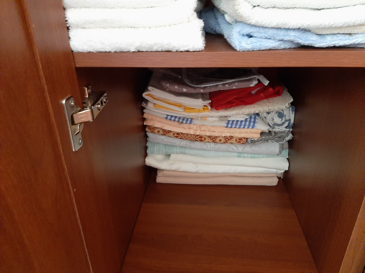 Задник. Текститиль, которым сейчас пользоваться не буду. Пусть подождёт своего часа.