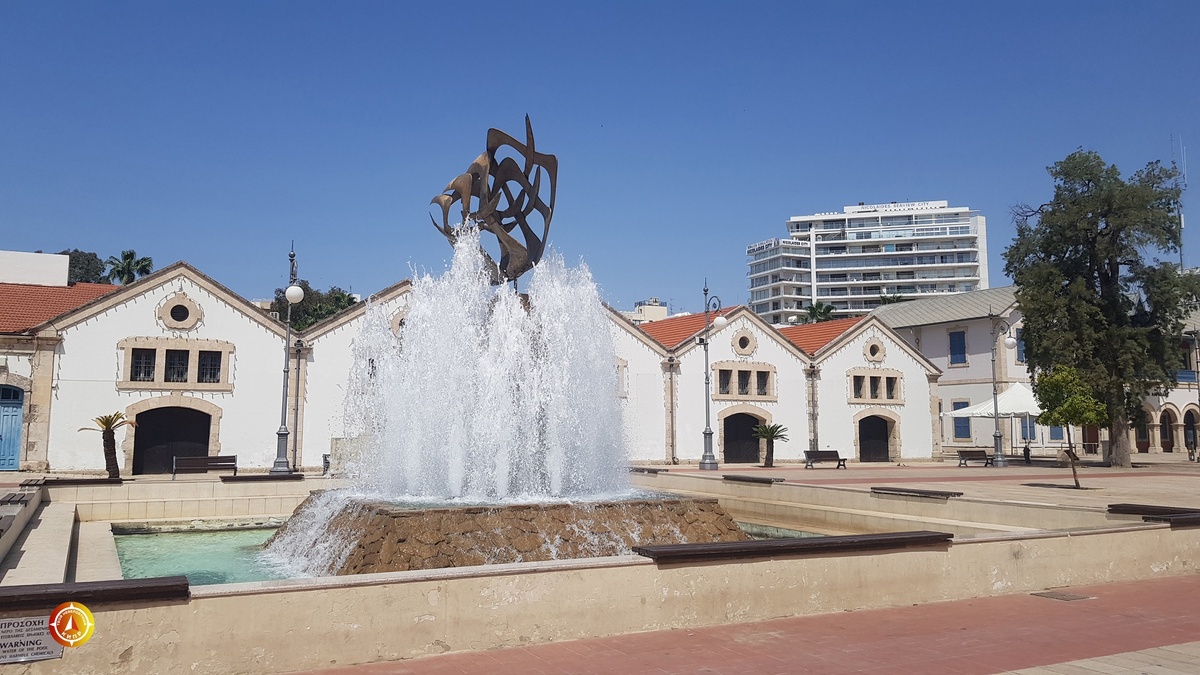 Фонтам на площади Европы