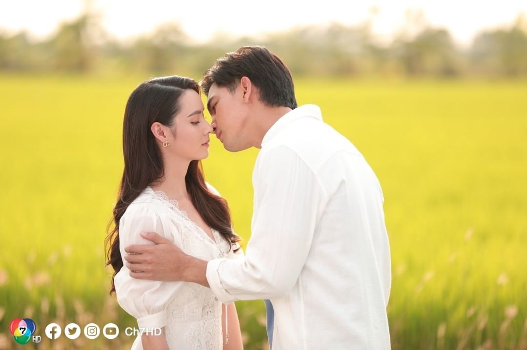 Кадр из дорамы "Фермер и аристократка"