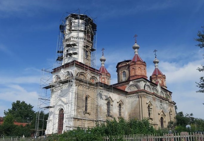 Церковь Святой Троицы в Иссад
