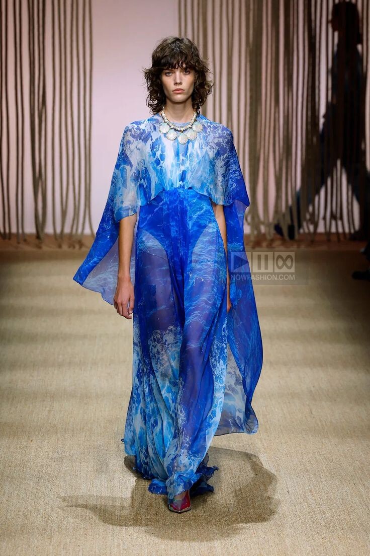 №1 Roberto Cavalli Fashion Collection 2025