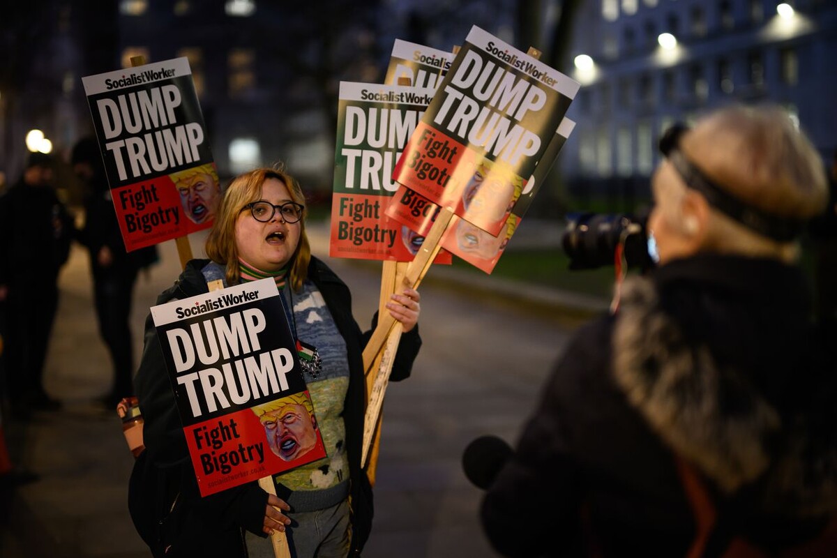    Большинство европейцев видят в Трампе врага