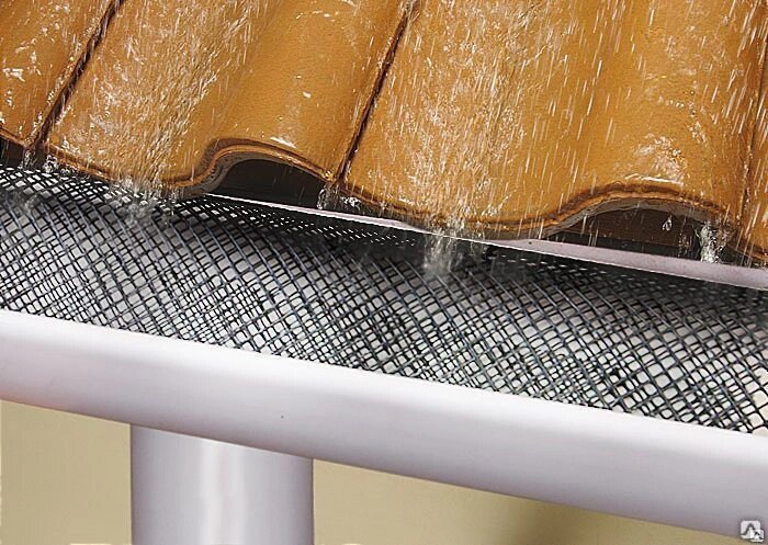 Фильтр грубой очистки — как дуршлаг для спагетти. Только вместо макарон — ветки и птичий корм.