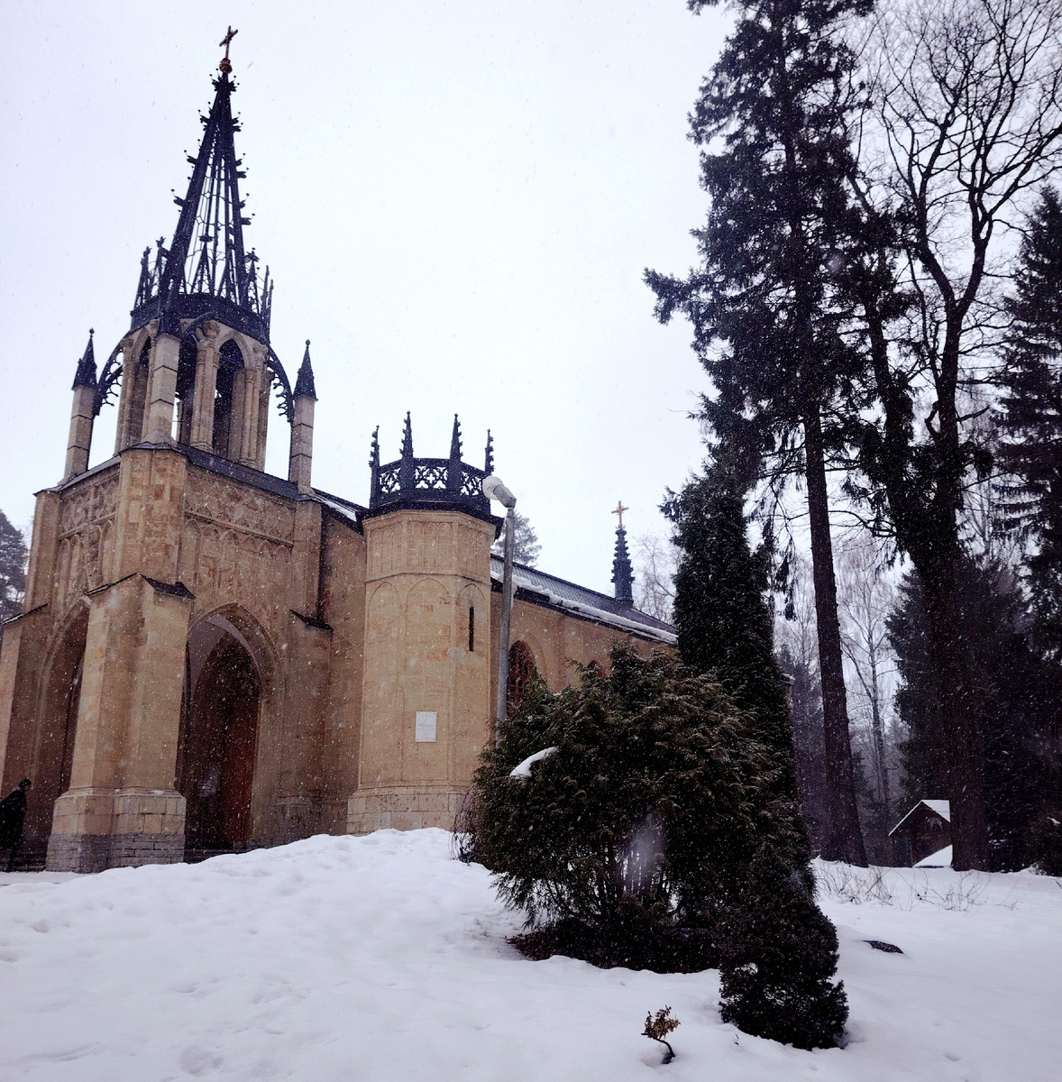  Церковь Петра и Павла.