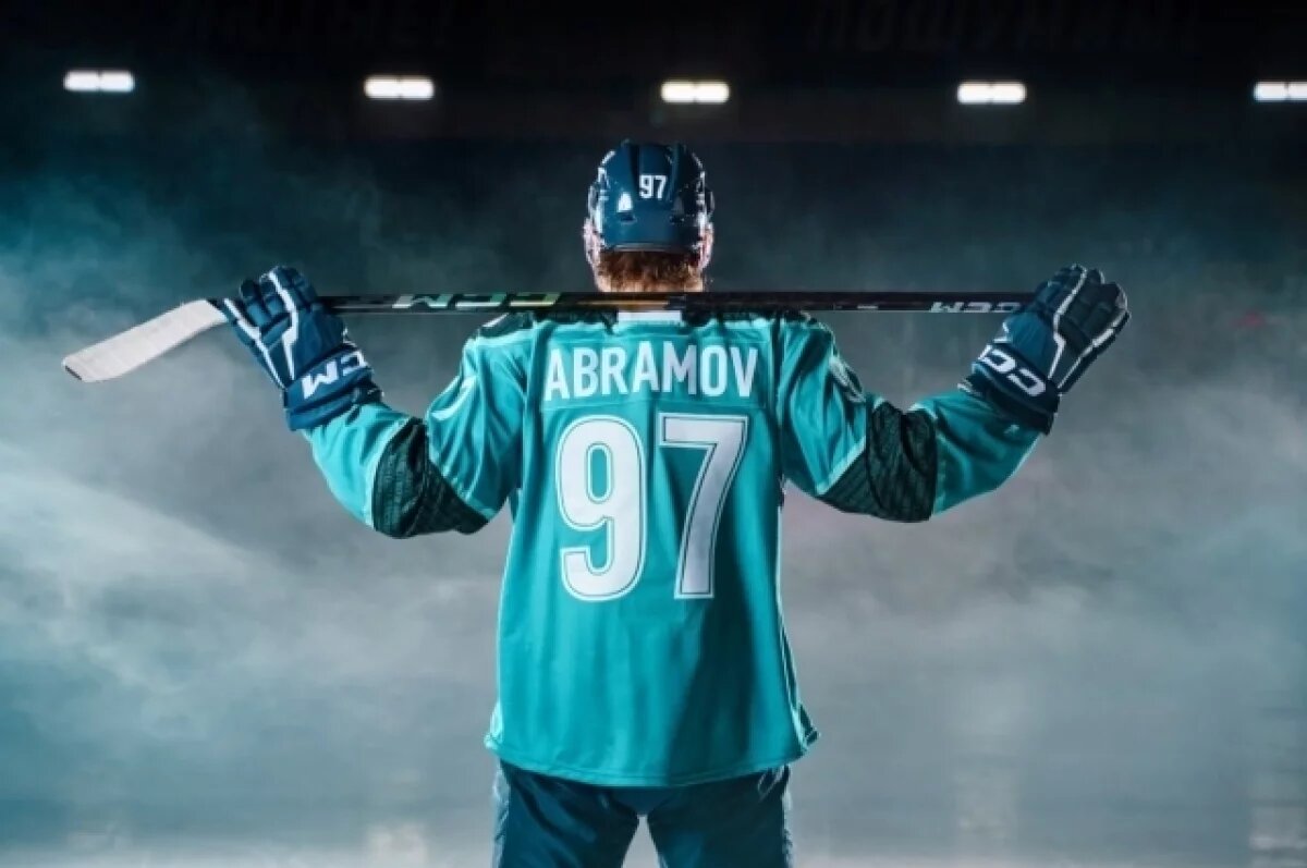    «Торпедо» вышло на игру с «Северсталью» в форме в честь Виктора Коноваленко