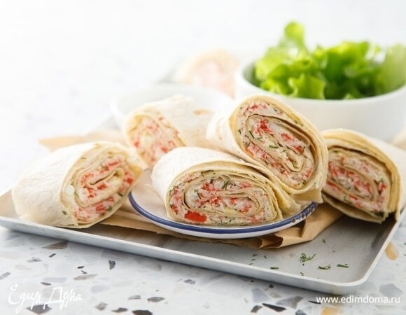 Сочетаем белок и клетчатку: полезная закуска из крабовых палочек в лаваше — 10 минут и готово