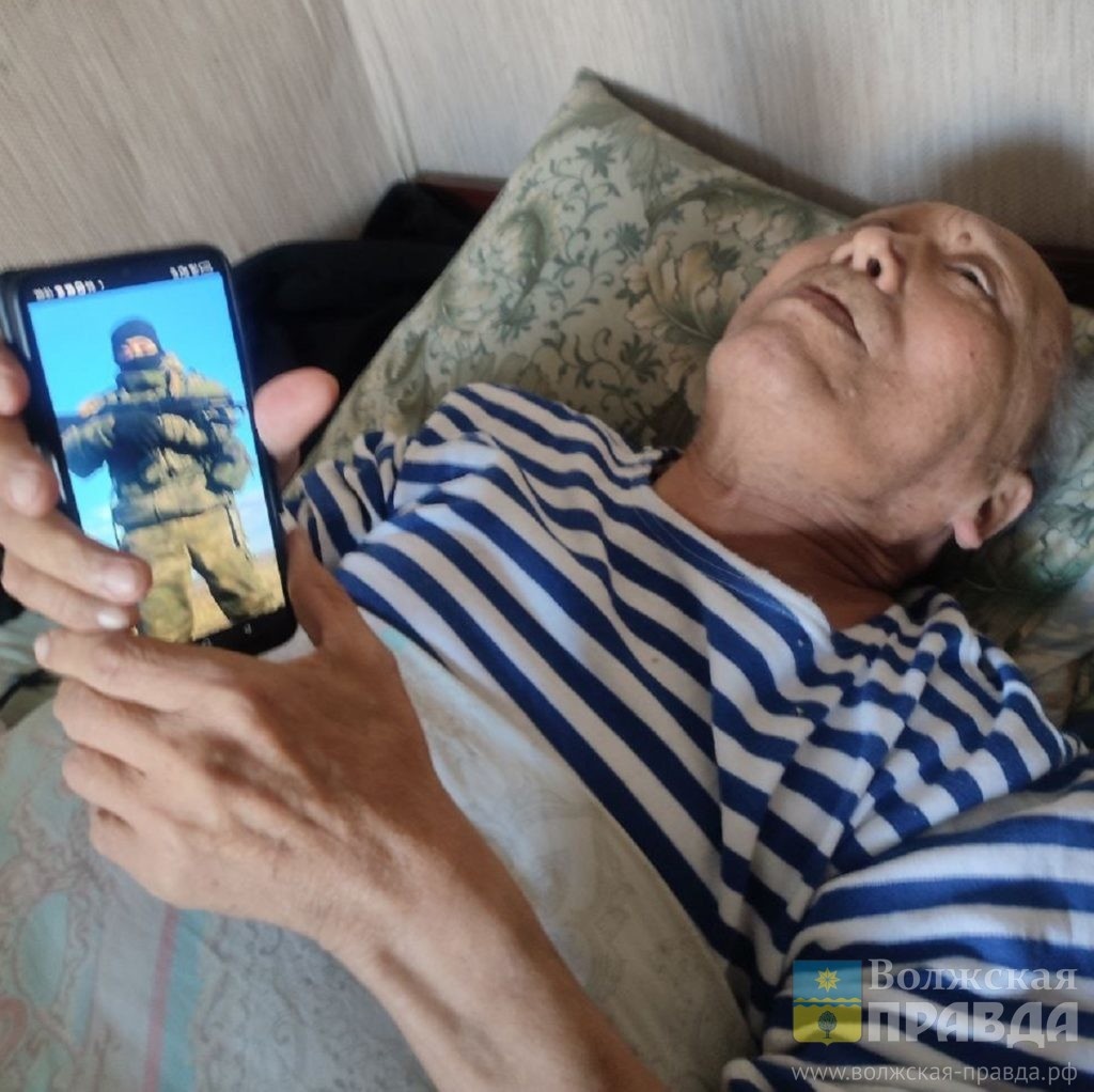 Мынжас Мажитов📷    Я перестал есть и спать: обездвиженный волжанин, отец участника СВО, расстроен опубликованной неправдой
