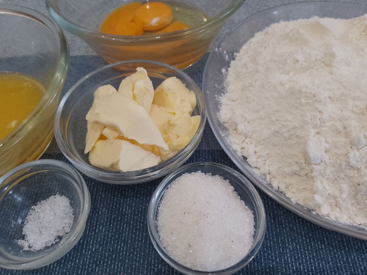 Ингредиенты  для приготовления трубочек