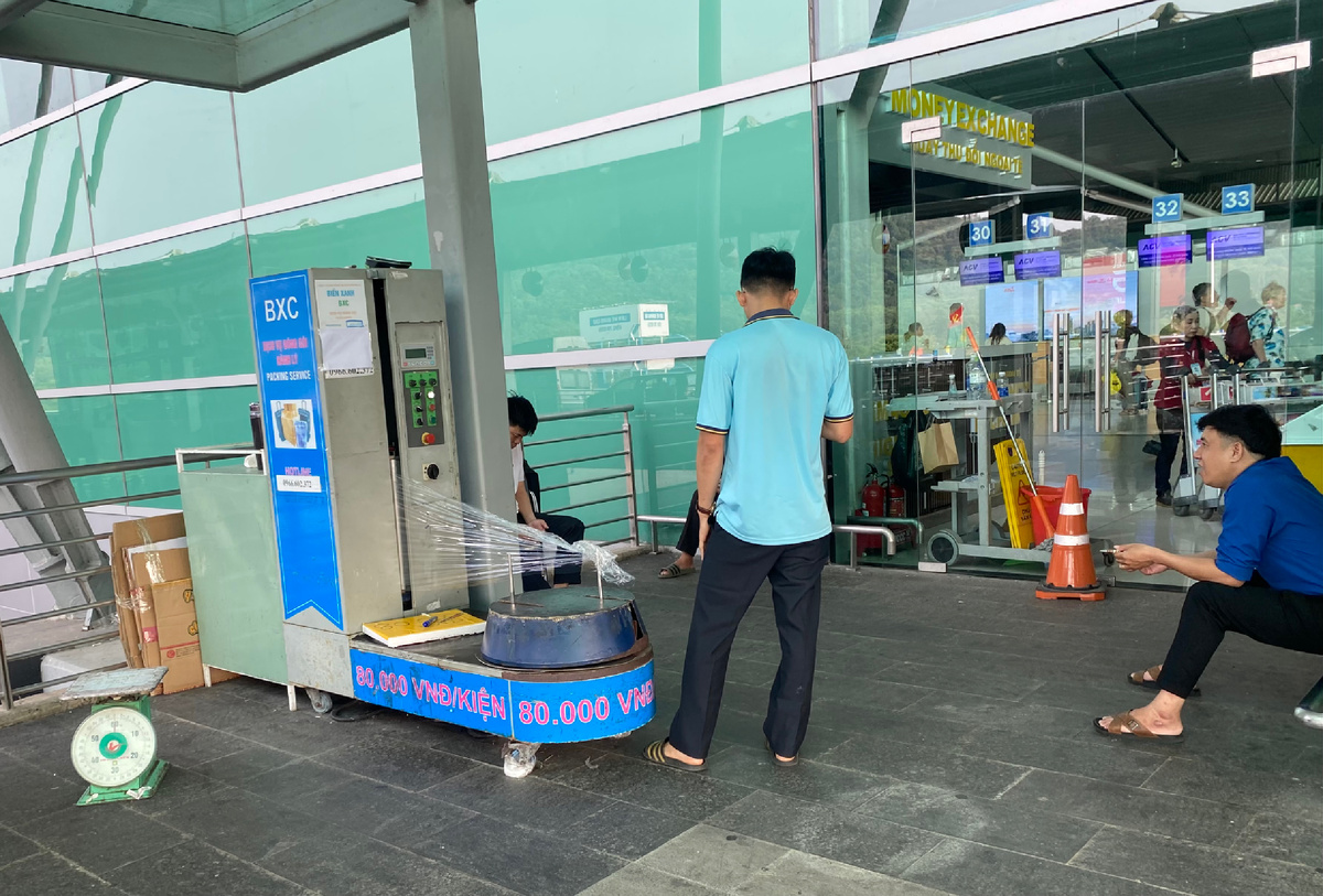 Упаковка багажа