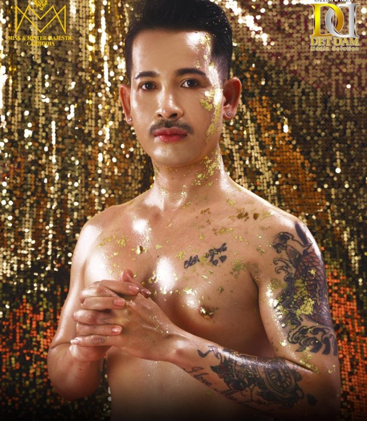 Обратите внимание на большие мочки, в Камбодже это считается отличным признаком успеха