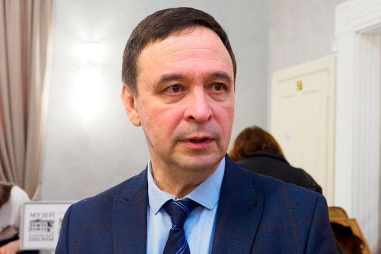    Директор Института истории им. Марджани Радик Салихов рассказал, что его сотрудники не сталкивались с запретом на выдачу документов в Госархиве.   
Фото: «БИЗНЕС Online»