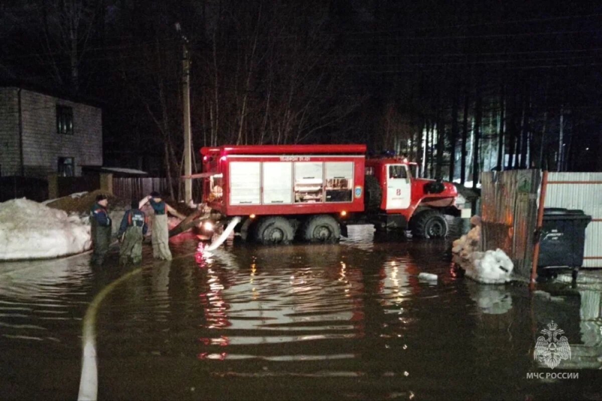    Вода ушла из подтопленных жилых домов в Аше