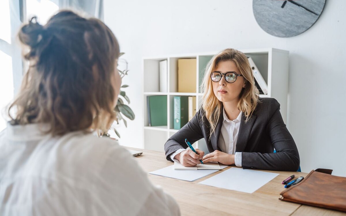    В Липецке каждую пятую женщину все еще спрашивают о планах на детей при трудоустройстве от teksomolika на Freepik