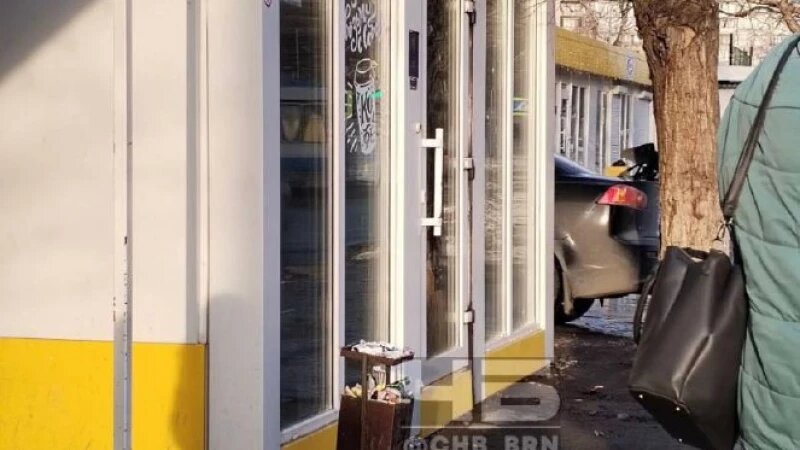     Грязь «Черное и Белое Барнаул»