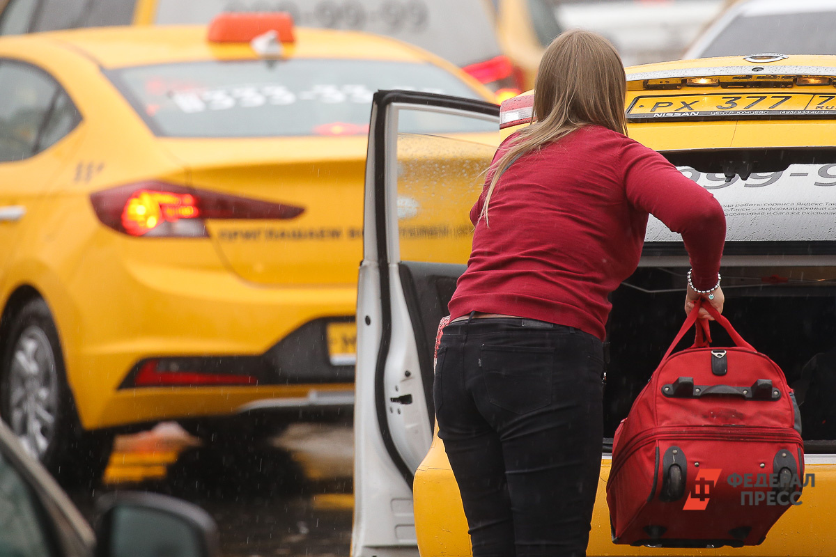 Таксист довез жертву до ее дома и вернулся ночью.  Фото: Фото: ФедералПресс / Виктор Вытольский