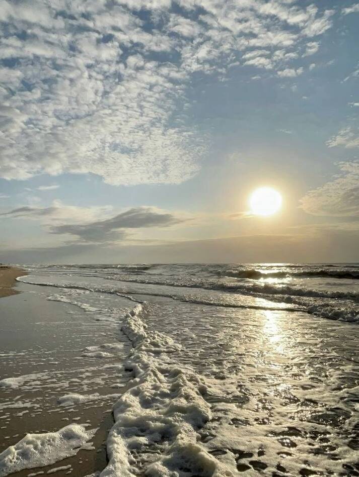 Мартовское море.