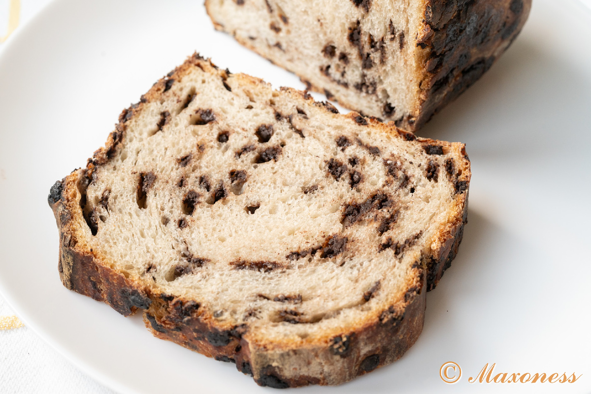 Хлеб на закваске с шоколадной крошкой