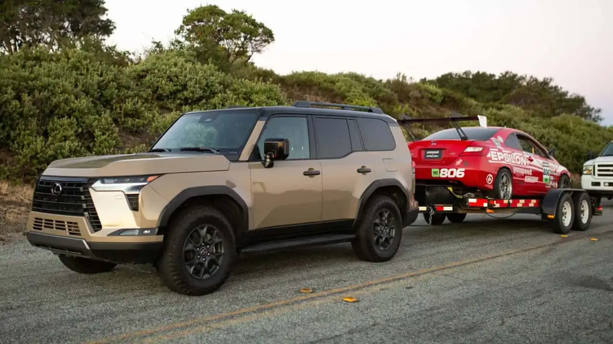 Lexus GX550 2025 года