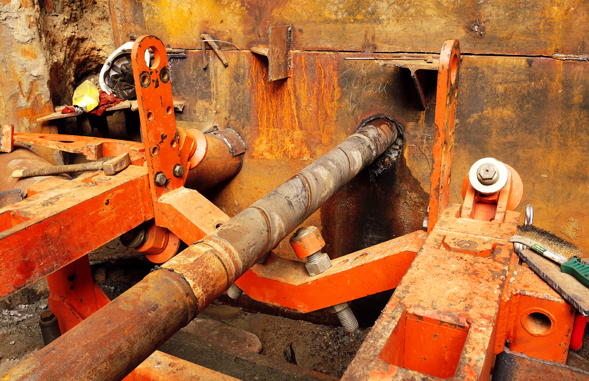 Начало пилотного бурения