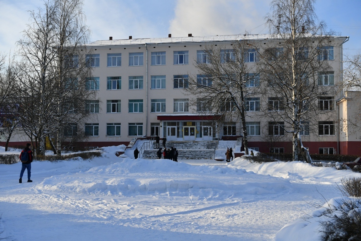    Петрозаводский автотранспортный техникум. Фото: "Республика"/Сергей Юдин