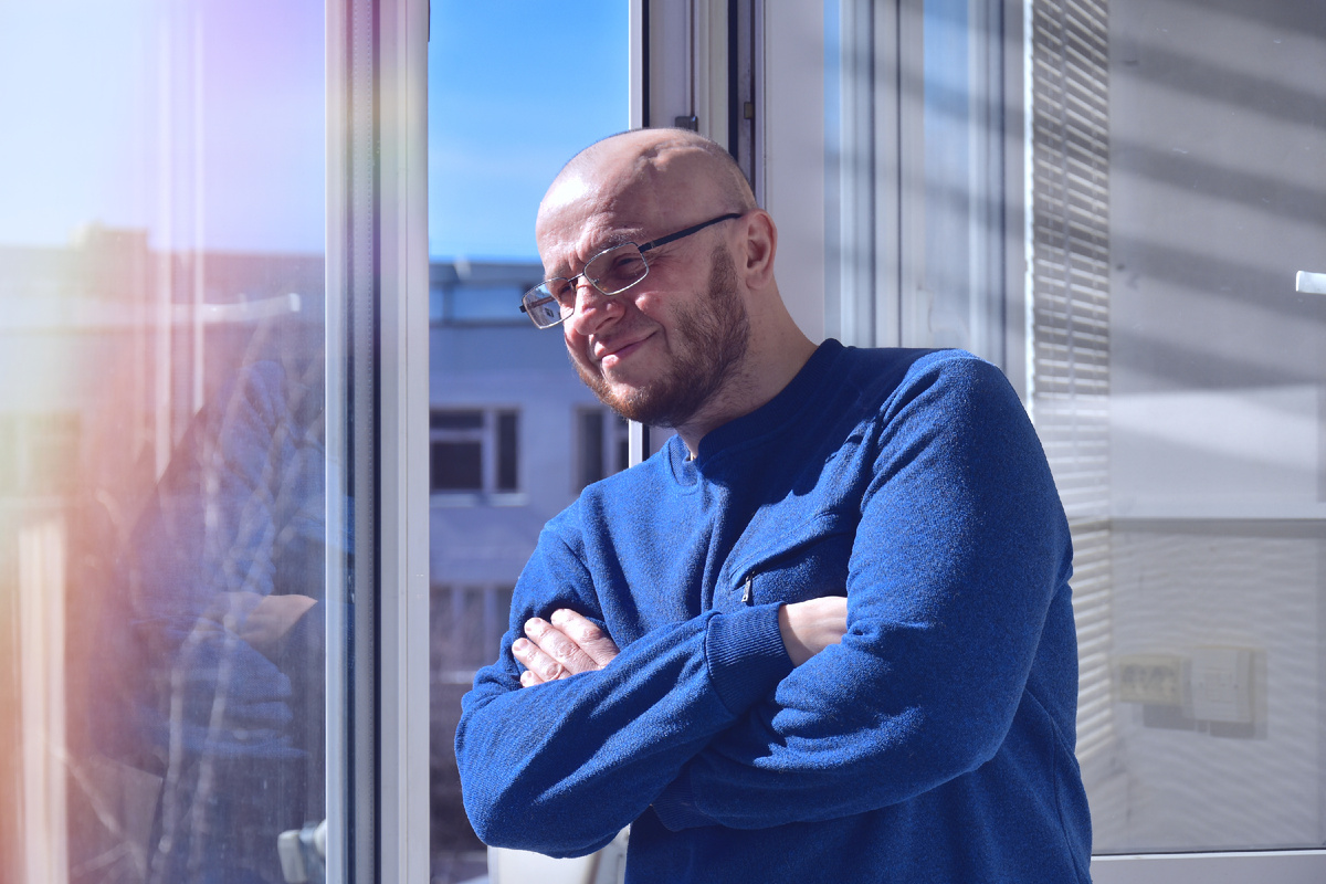 Улыбающийся Роман