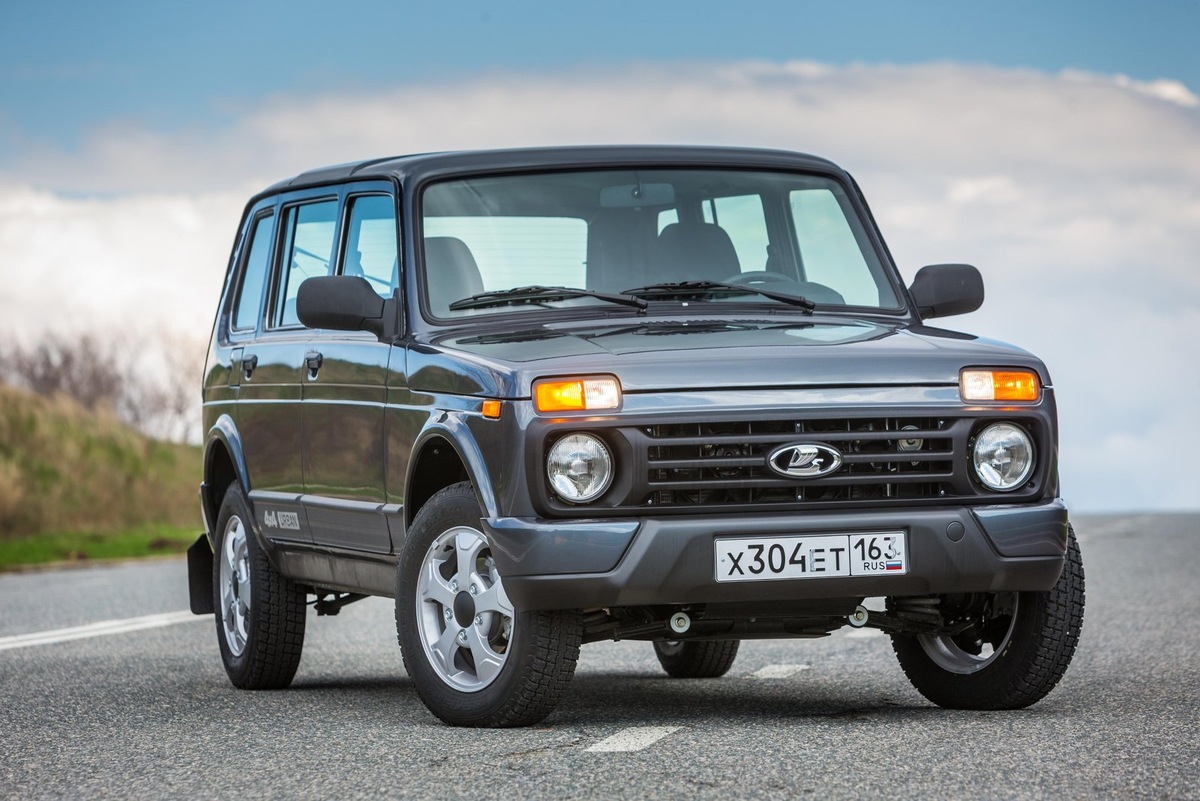    Полноприводной автомобиль Lada Niva Legend