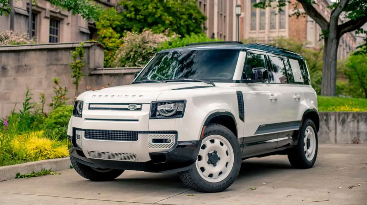 Land Rover Defender County Edition