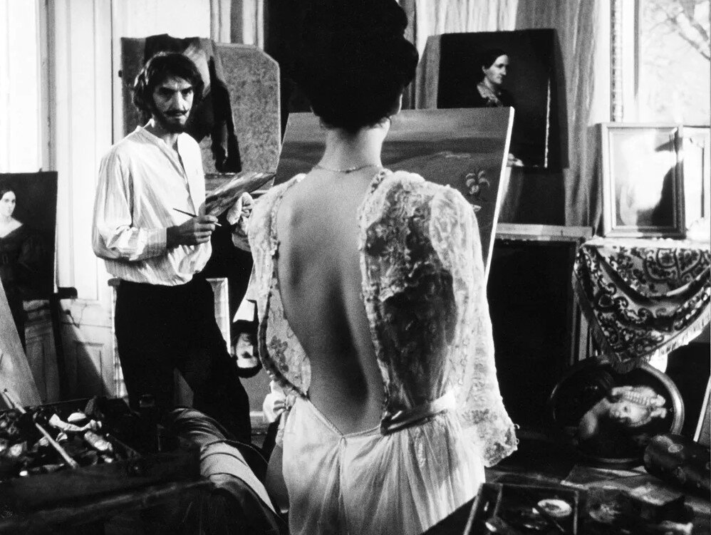 "Фавориты луны" / Les favoris de la lune, Франция, Италия, СССР, режиссёр Отар Иоселиани