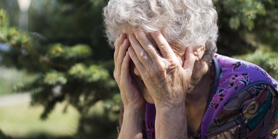 «Осталась без квартиры за один звонок»: как мошенники обманули пенсионерку и оставили на улице