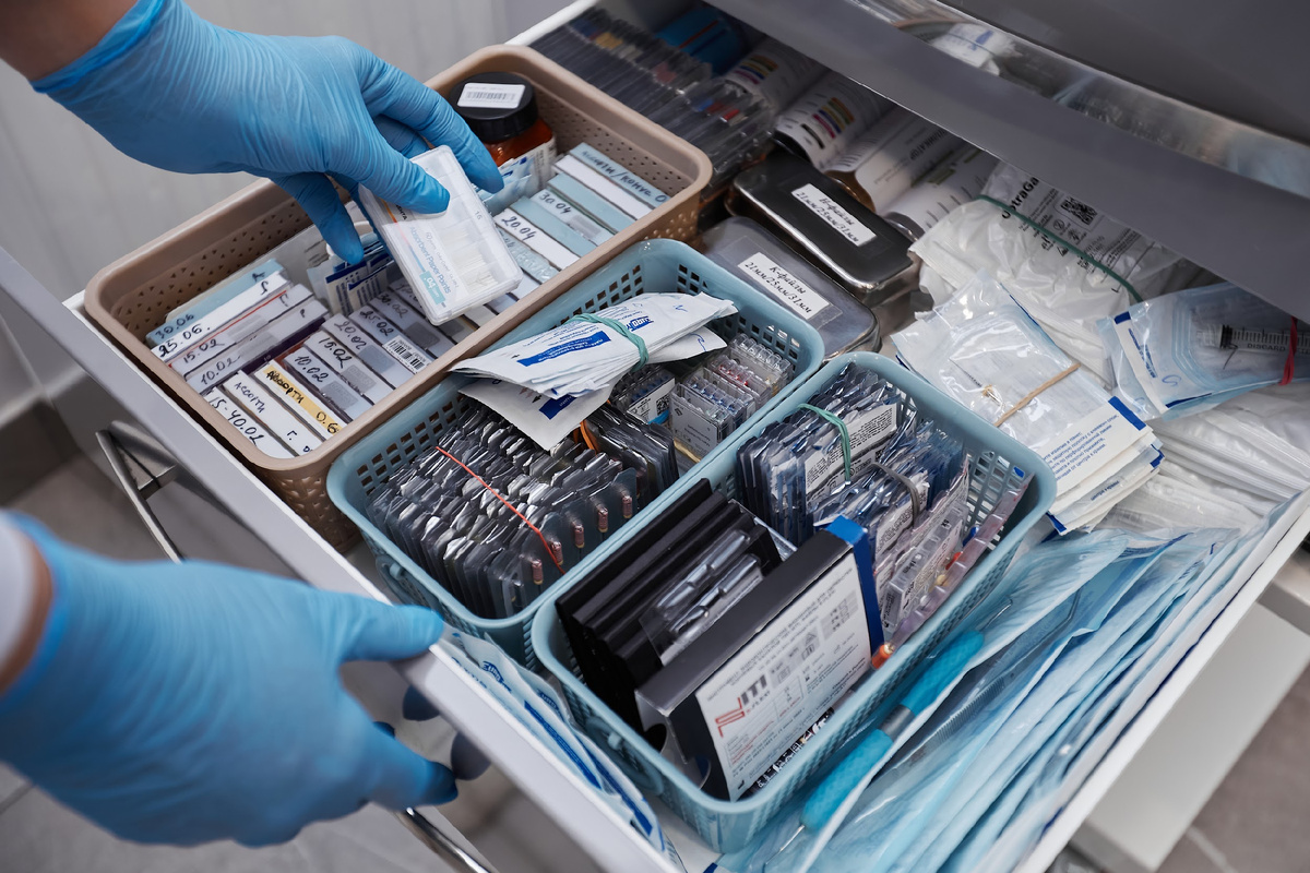 Двухэтапная имплантация. Стоматология Дант в Екатеринбурге