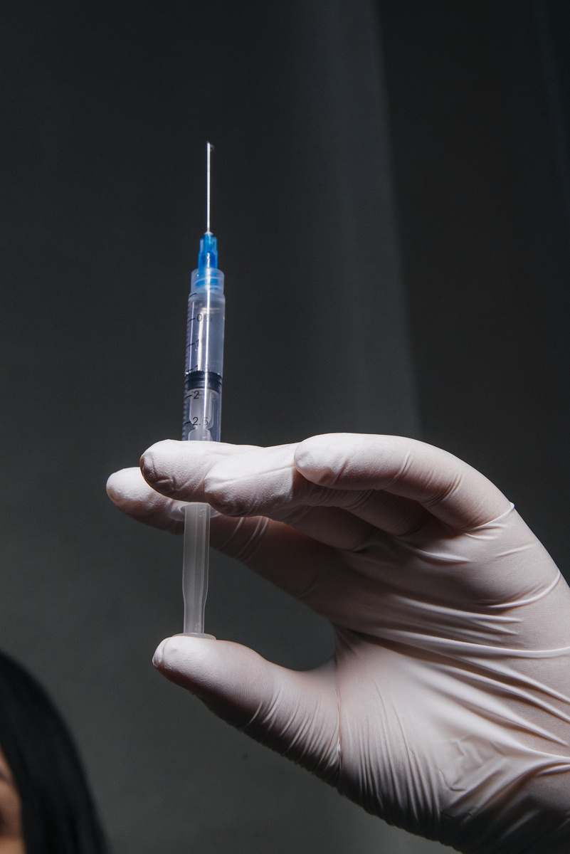 Любые инъекции должны делать только профессионалы