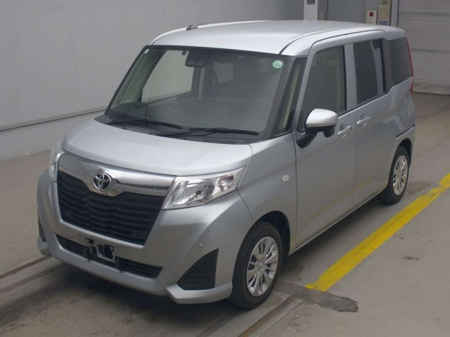 TOYOTA ROOMY 2020 серебристый