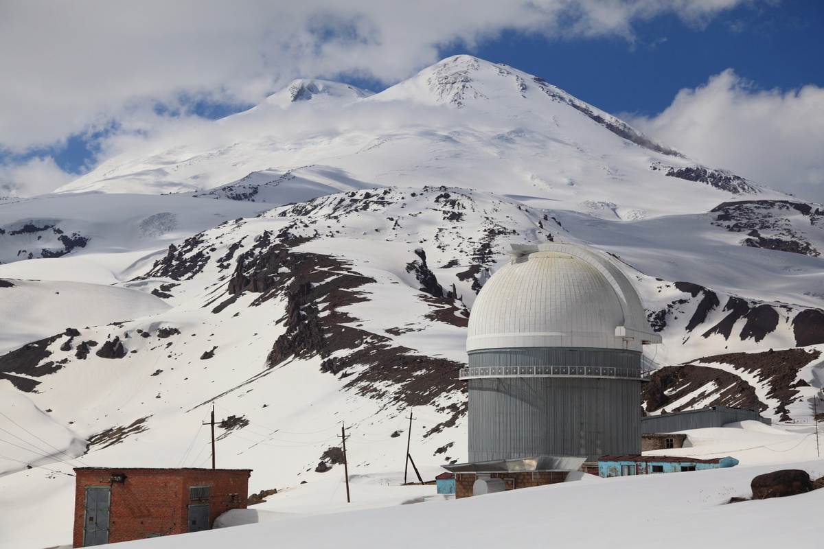 Обсерватория «Пик Терскол» на южном склоне Эльбруса