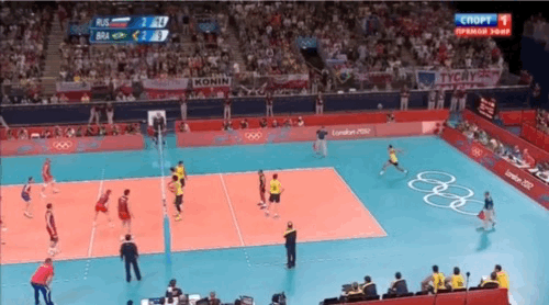 Момент финала ХХХ Олимпийских играх в Лондоне в 2012 по волейболу