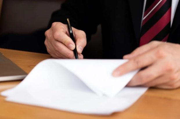 Эксперт о «дарственных» и сделках между родственниками. ru.freepik.com
