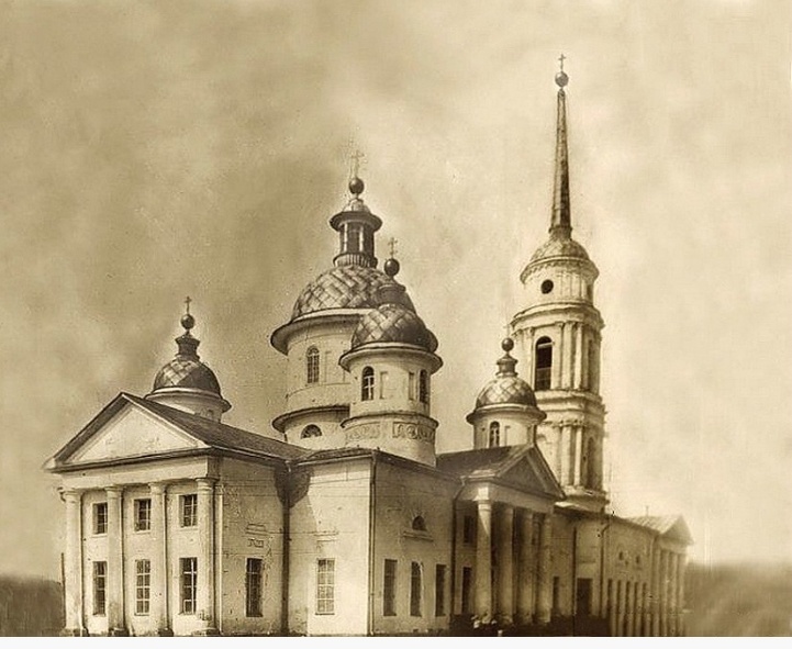 Спасск – Рязанский. Собор Преображения Господня. Год постройки 1821 – 1838. Закрыт в 1935 г. Снесен приблизительно в 1949году.