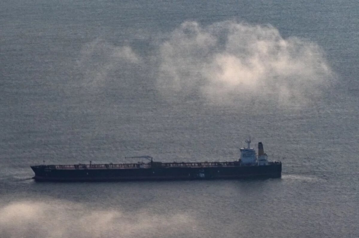    Spiegel: таможня ФРГ конфисковала потерявший управление танкер Eventin