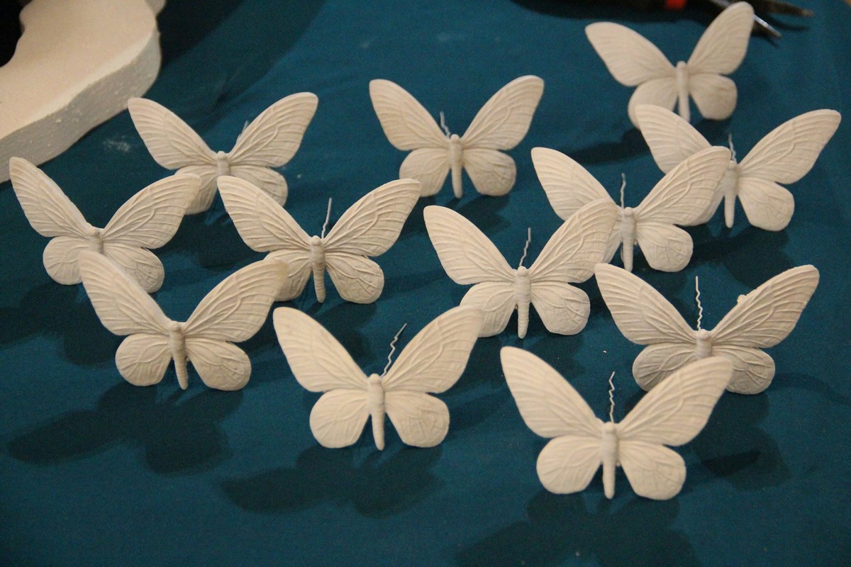    Магия гипсокартона: создаем бабочек своими руками